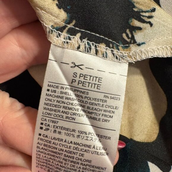 BANANA REPUBLIC FLORAL PRINT BLOUSE w/GORGEOUS PLEATED SLEEVES SMALL/PETITE  #9 - Picture 6 of 8